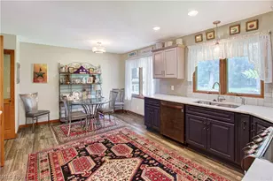 8402 Edgelake Oval, Northfield, OH 44067 - Photo 12