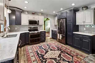 8402 Edgelake Oval, Northfield, OH 44067 - Photo 10