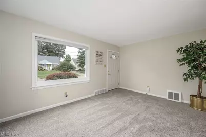 650 Prentiss Avenue, Akron, OH 44306 - Photo 8