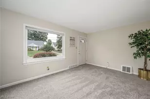 650 Prentiss Ave, Akron, OH 44306 - Photo 8