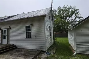 517 Dewitt St, Lorain, OH 44055 - Photo 2