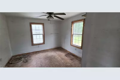 517 Dewitt Street, Lorain, OH 44055 - Photo 14