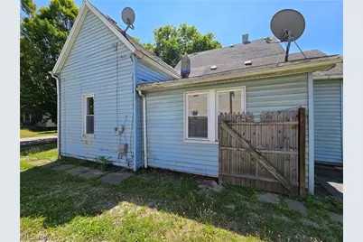 5915 Cable Avenue, Loveland, OH 44127 - Photo 6