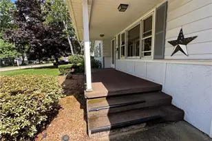 641 Matawan Dr, Campbell, OH 44405 - Photo 2