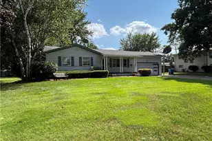 641 Matawan Dr, Campbell, OH 44405 - Photo 44