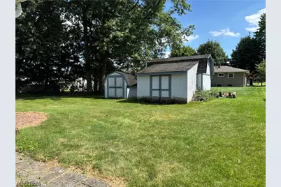 641 Matawan Drive, Campbell, OH 44405 - Photo 42