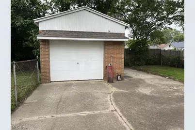 1524 W 23rd Street, Lorain, OH 44052 - Photo 2