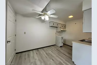 94 View Street #9, Weirton, WV 26062 - Photo 4