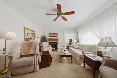 1808 Broad Boulevard, Cuyahoga Falls, OH 44223 - Photo 14