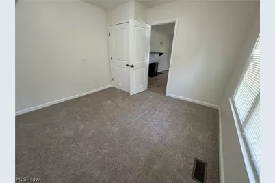 8359 Nowlen Street, Mentor, OH 44060 - Photo 14