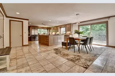 1157 Hilltop Road NW, New Philadelphia, OH 44663 - Photo 6