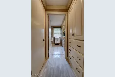 1157 Hilltop Road NW, New Philadelphia, OH 44663 - Photo 18