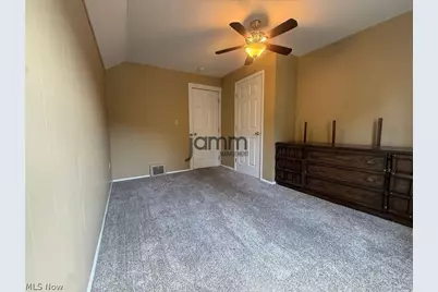 1726 Starkweather Avenue #Upper, Loveland, OH 44113 - Photo 6