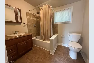 1726 Starkweather Avenue #Upper, Loveland, OH 44113 - Photo 6