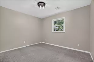 8136 Timberlane Dr, Concord Twp, OH 44077 - Photo 18