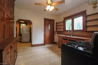 1719 Ohio Avenue, Youngstown, OH 44504 - Photo 10