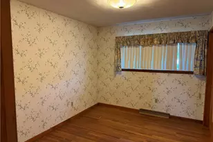 610 Broadview Cir, East Liverpool, OH 43920 - Photo 10