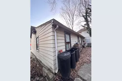 836 Main Street, Bridgeport, OH 43912 - Photo 2