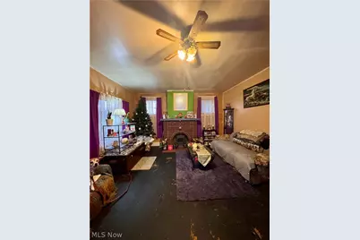 836 Main Street, Bridgeport, OH 43912 - Photo 8