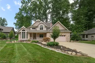 206 Shenandoah Blvd, Barberton, OH 44203 - Photo 1