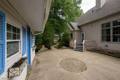 206 Shenandoah Boulevard, Barberton, OH 44203 - Photo 6