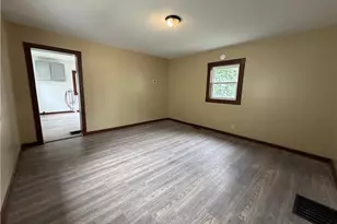 1311 Bristol St, Zanesville, OH 43701 - Photo 2