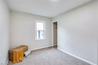 705 E Catawba Avenue, Akron, OH 44306 - Photo 16