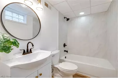 705 E Catawba Avenue, Akron, OH 44306 - Photo 22