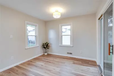 705 E Catawba Avenue, Akron, OH 44306 - Photo 12