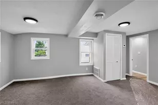 5605 Chagrin Dr, Mentor on the Lake, OH 44060 - Photo 8