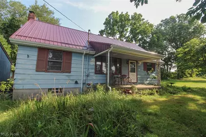5724 Arrel Road, Lowellville, OH 44436 - Photo 2
