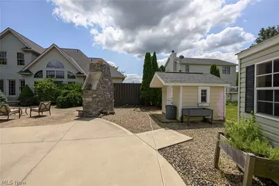 827 Mesa Verde Drive, Barberton, OH 44203 - Photo 10