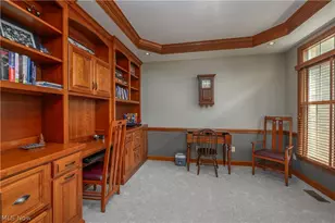 827 Mesa Verde Dr, Barberton, OH 44203 - Photo 16