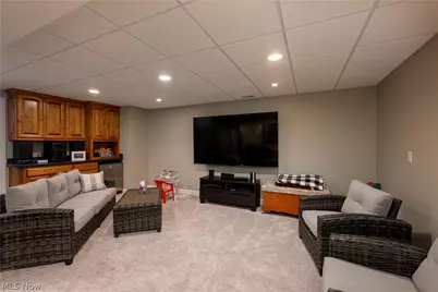 827 Mesa Verde Drive, Barberton, OH 44203 - Photo 36