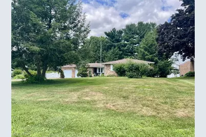 5721 Wiclif Street NE, Canton, OH 44721 - Photo 4