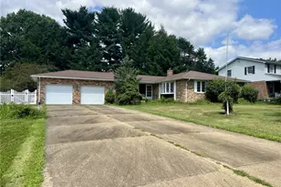 5721 Wiclif Street NE, Canton, OH 44721 - Photo 1
