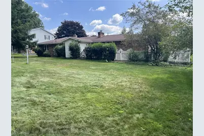 5721 Wiclif Street NE, Canton, OH 44721 - Photo 14