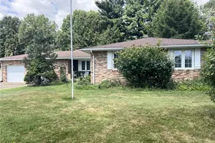 5721 Wiclif Street NE, Canton, OH 44721 - Photo 2