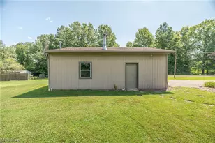 6142 Fairview Rd, Austintown, OH 44515 - Photo 38