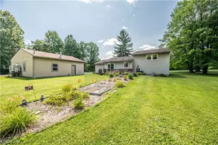 6142 Fairview Rd, Austintown, OH 44515 - Photo 34