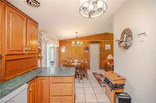 6142 Fairview Rd, Austintown, OH 44515 - Photo 10