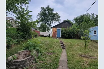 1008 Clinton Avenue SW, Canton, OH 44706 - Photo 4