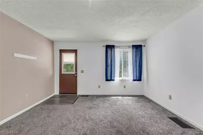 265 Main Street SE, Brewster, OH 44613 - Photo 6