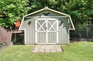 1796 Maple Trace Ct, Youngstown, OH 44515 - Photo 28
