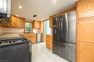 1743 Raber Rd, Green, OH 44685 - Photo 6