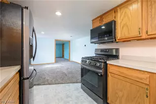 1743 Raber Rd, Green, OH 44685 - Photo 8