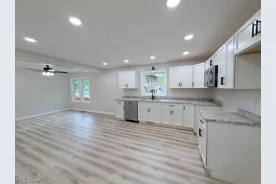 318 W 14th Street, Dover, OH 44622 - Photo 4