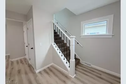 318 W 14th Street, Dover, OH 44622 - Photo 2