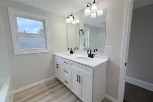 318 W 14th St, Dover, OH 44622 - Photo 12