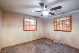 1402 Brookwood Dr, Mogadore, OH 44260 - Photo 18